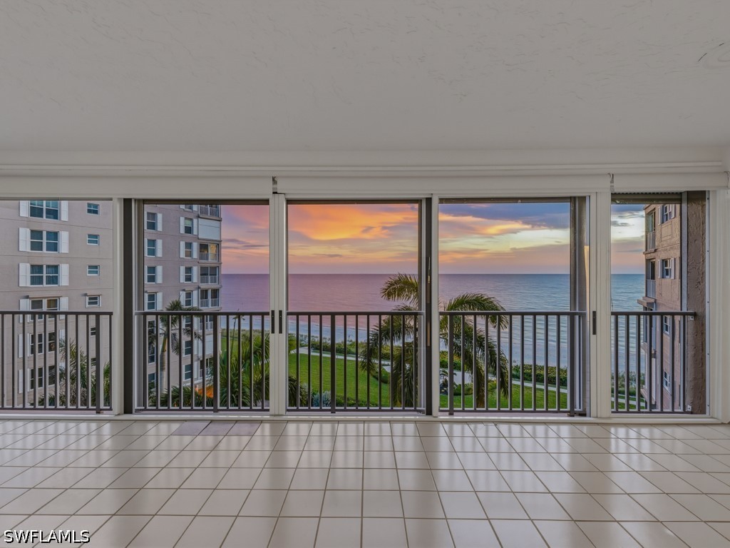 3 Bed Condominium for Sale in Westgate, photo 3