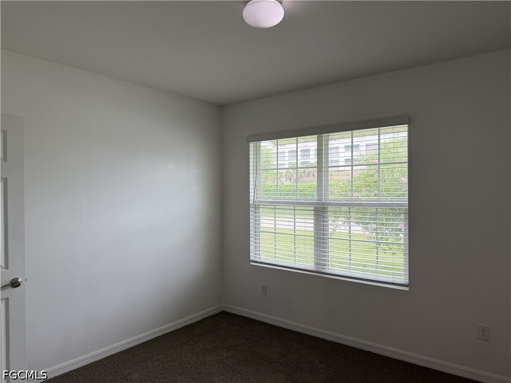 3 Bed SingleFamilyResidence for Sale in Cape Coral, FL — photo 3