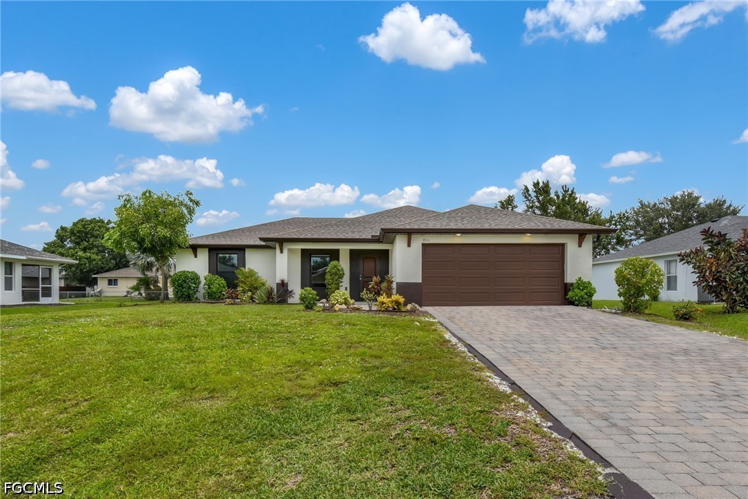 3 Bed SingleFamilyResidence for Sale in Cape Coral, FL — photo 3