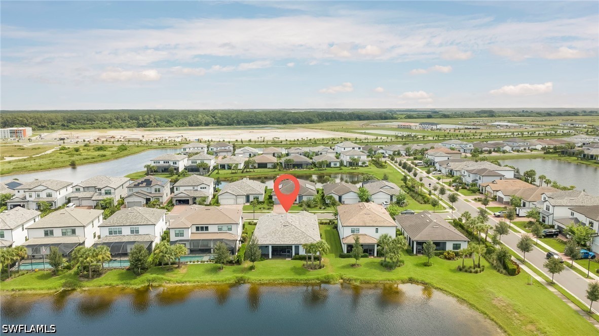 5 Bed SingleFamilyResidence for Sale in Avalon Park, FL — photo 3