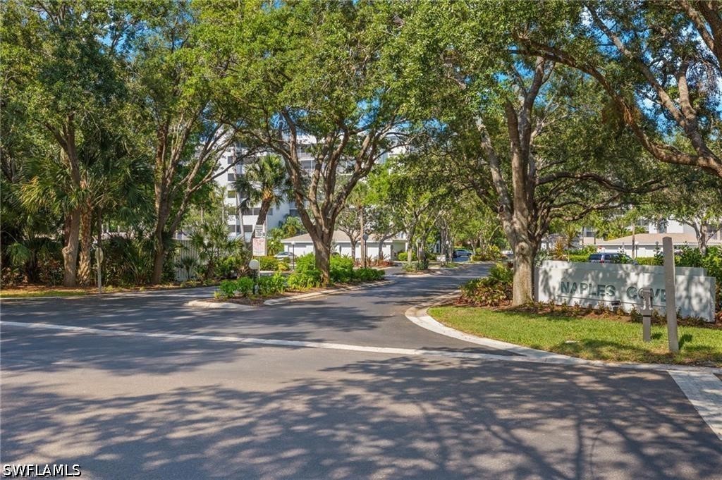 3 Bed Condominium for Sale in Naples Cove, FL, $5,000 — photo 3
