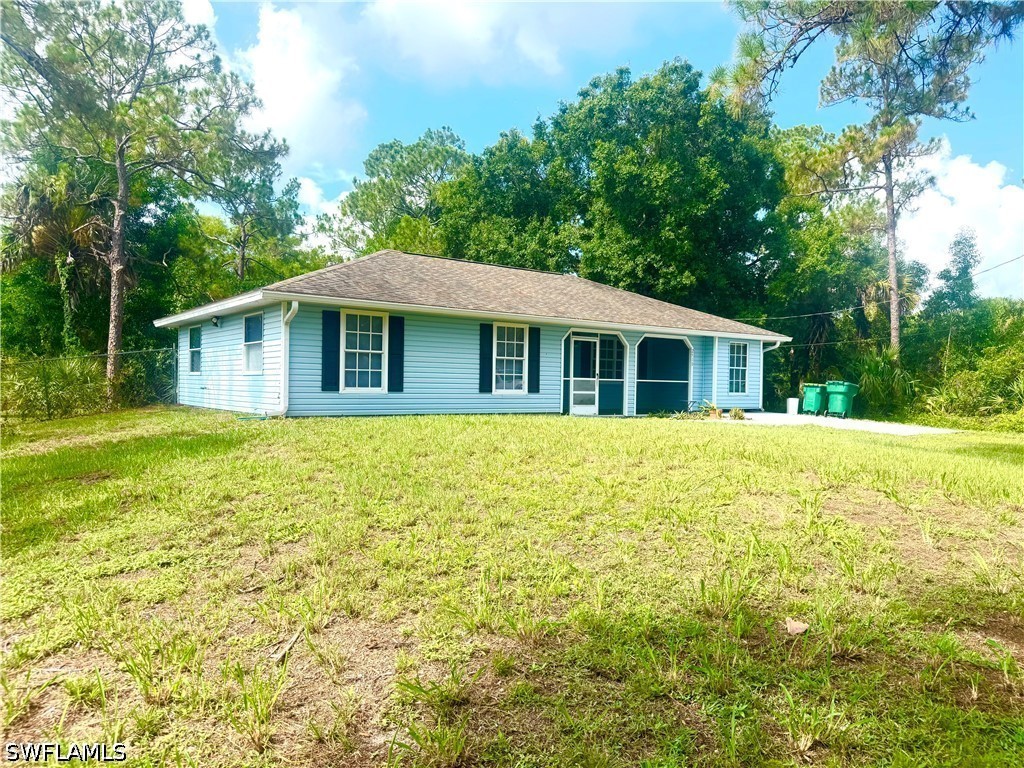 3 Bed SingleFamilyResidence for Sale in Naples, FL, $449,000 — photo 3