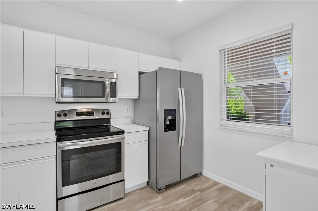 3 Bed Condominium for Sale in Naples, FL, $265,000 — photo 3