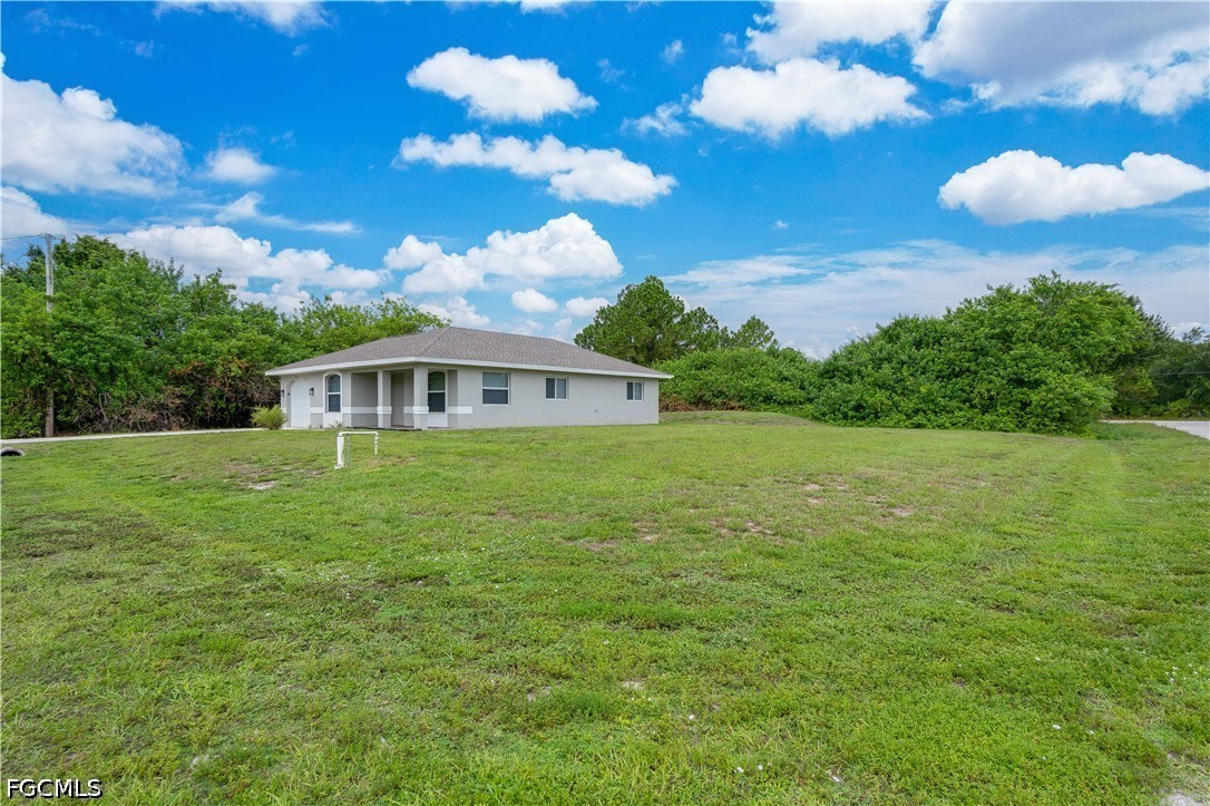 3 Bed SingleFamilyResidence for Sale in Lehigh Acres, FL — photo 3