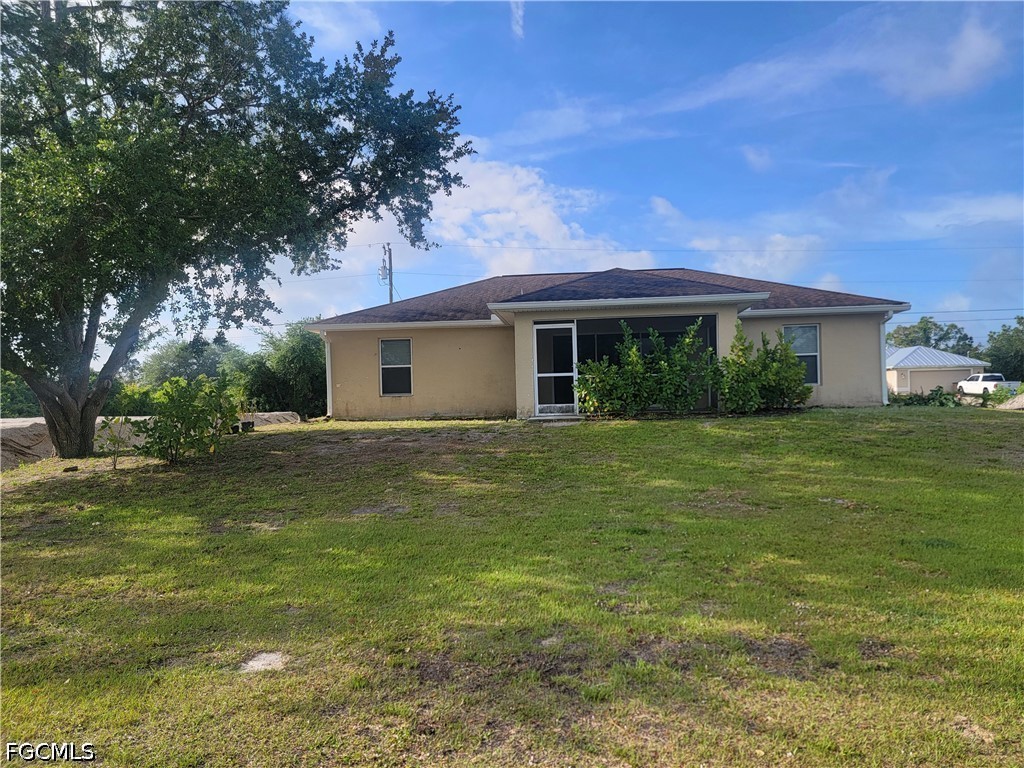 3 Bed SingleFamilyResidence for Sale in Lehigh Acres, FL — photo 3