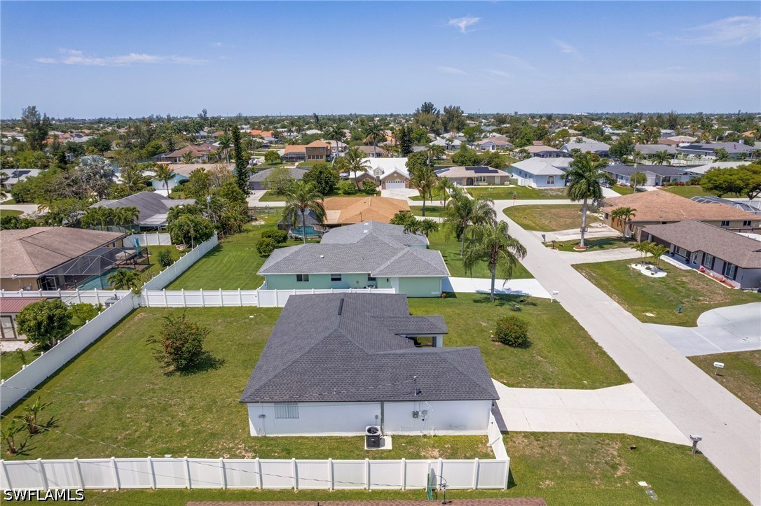 3 Bed SingleFamilyResidence for Sale in Cape Coral, FL — photo 3