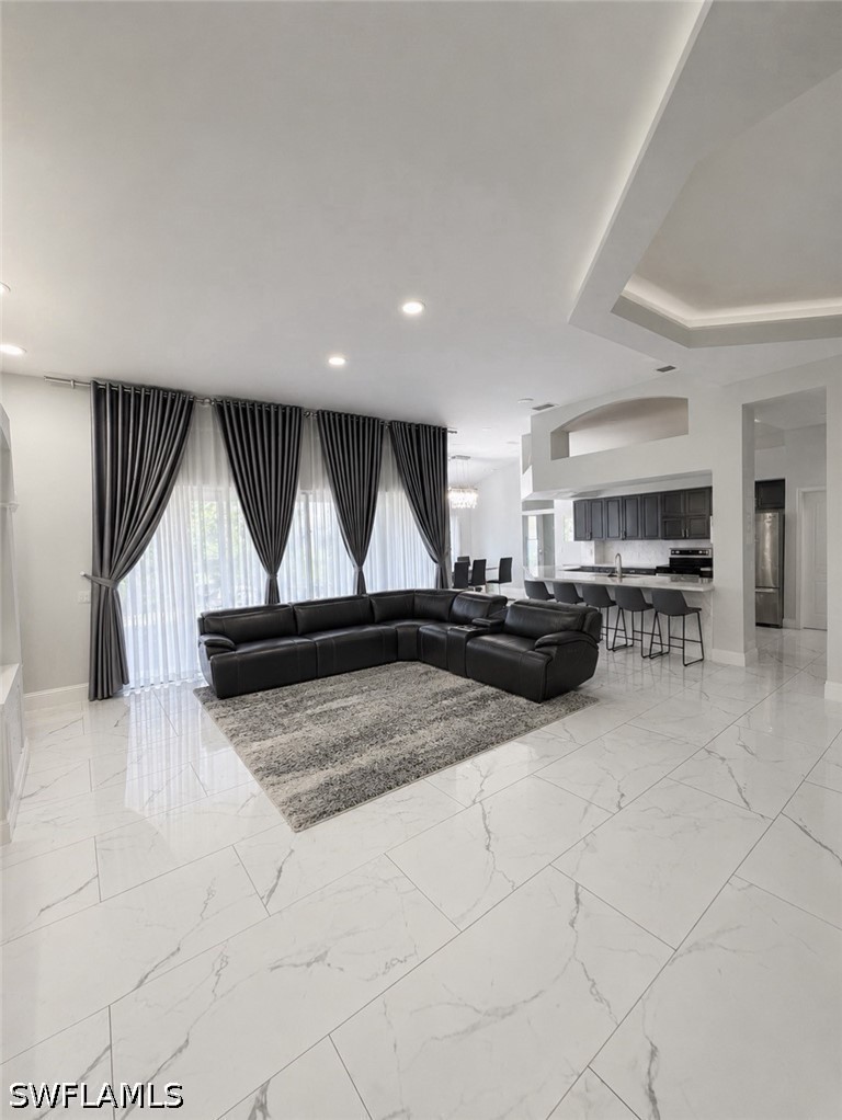 4 Bed SingleFamilyResidence for Sale in Fort Myers, FL — photo 3