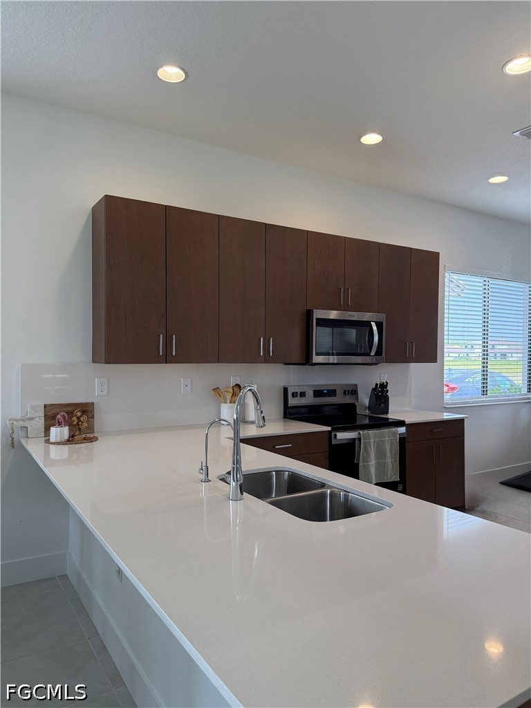 4 Bed SingleFamilyResidence for Sale in Immokalee, FL — photo 3