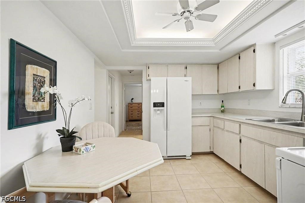 2 Bed SingleFamilyResidence for Sale in Cape Coral, FL — photo 3