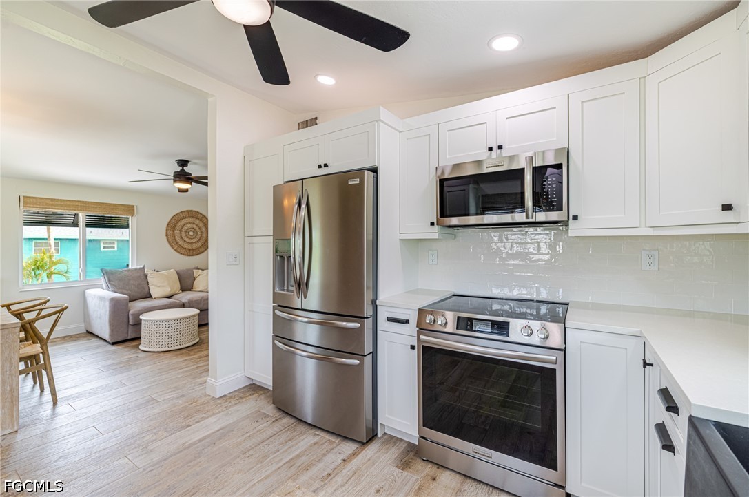 2 Bed SingleFamilyResidence for Sale in Gulf View Plaza, FL — photo 3