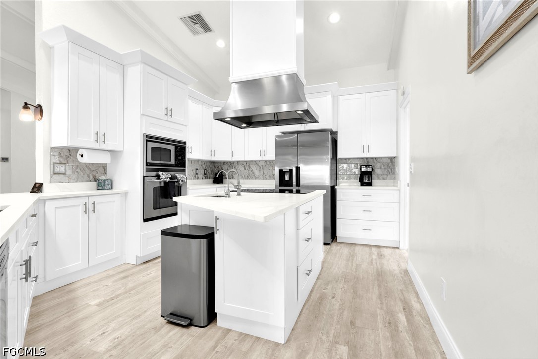 4 Bed Pool Home for Sale in River Forest, FL, $989,900 — photo 3
