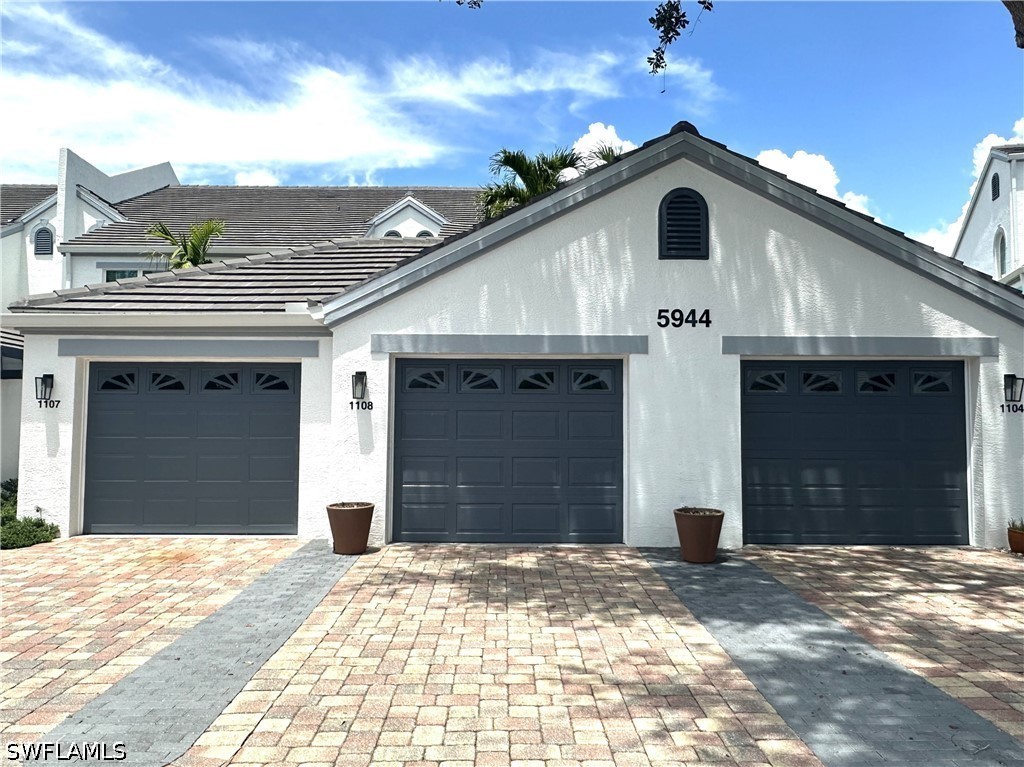 2 Bed Condominium for Sale in Naples, FL, $6,500 — photo 3
