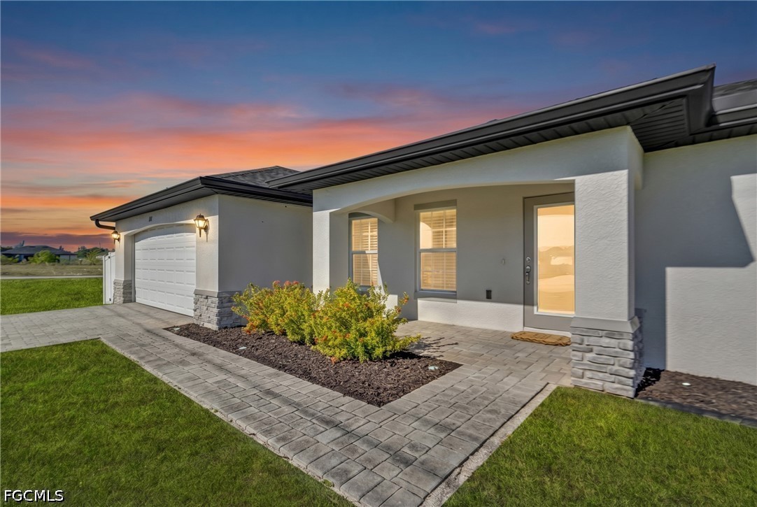 4 Bed SingleFamilyResidence for Sale in Cape Coral, FL — photo 3