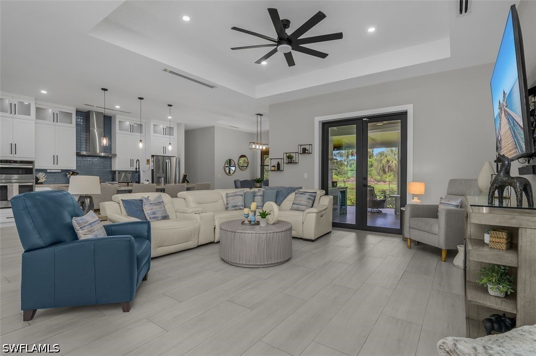 4 Bed SingleFamilyResidence for Sale in Naples, FL, $879,000 — photo 3