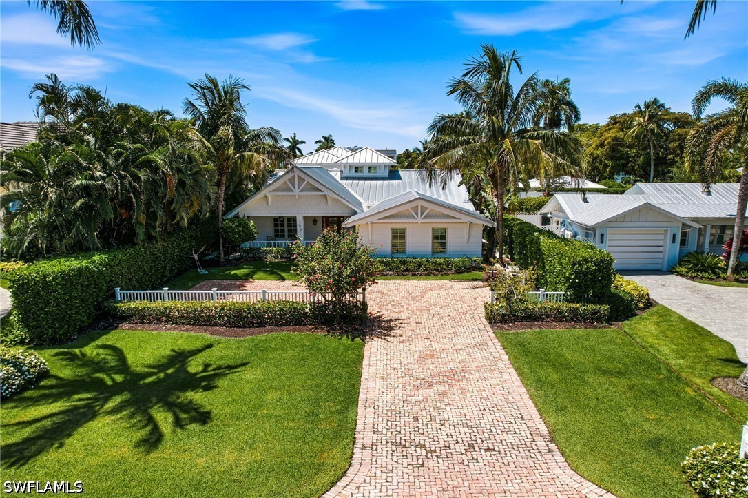 4 Bed Pool Home for Sale in Olde Naples, FL, $6,300,000 — photo 3