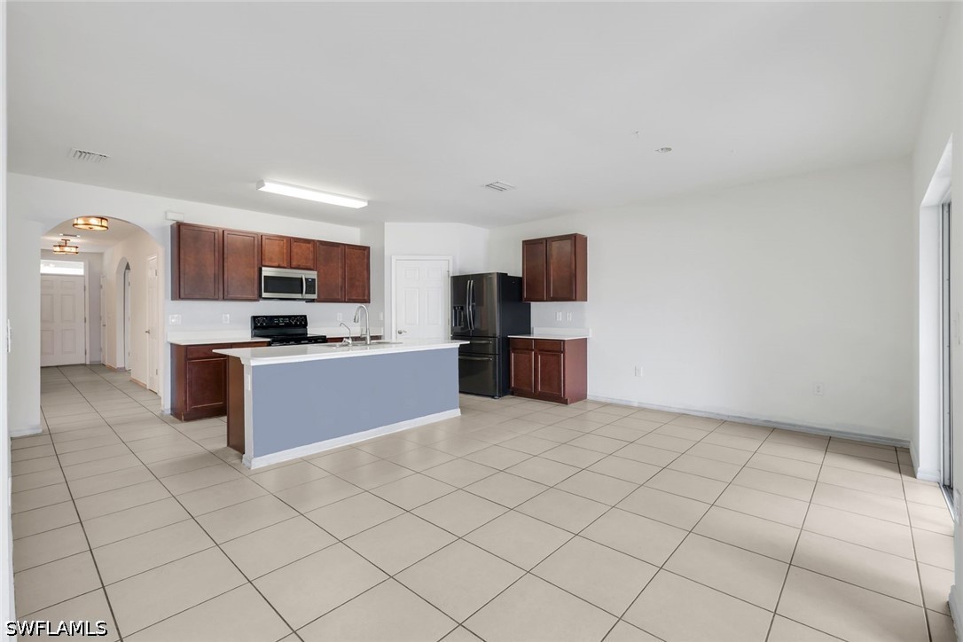 4 Bed SingleFamilyResidence for Sale in San Carlos Park, FL — photo 3