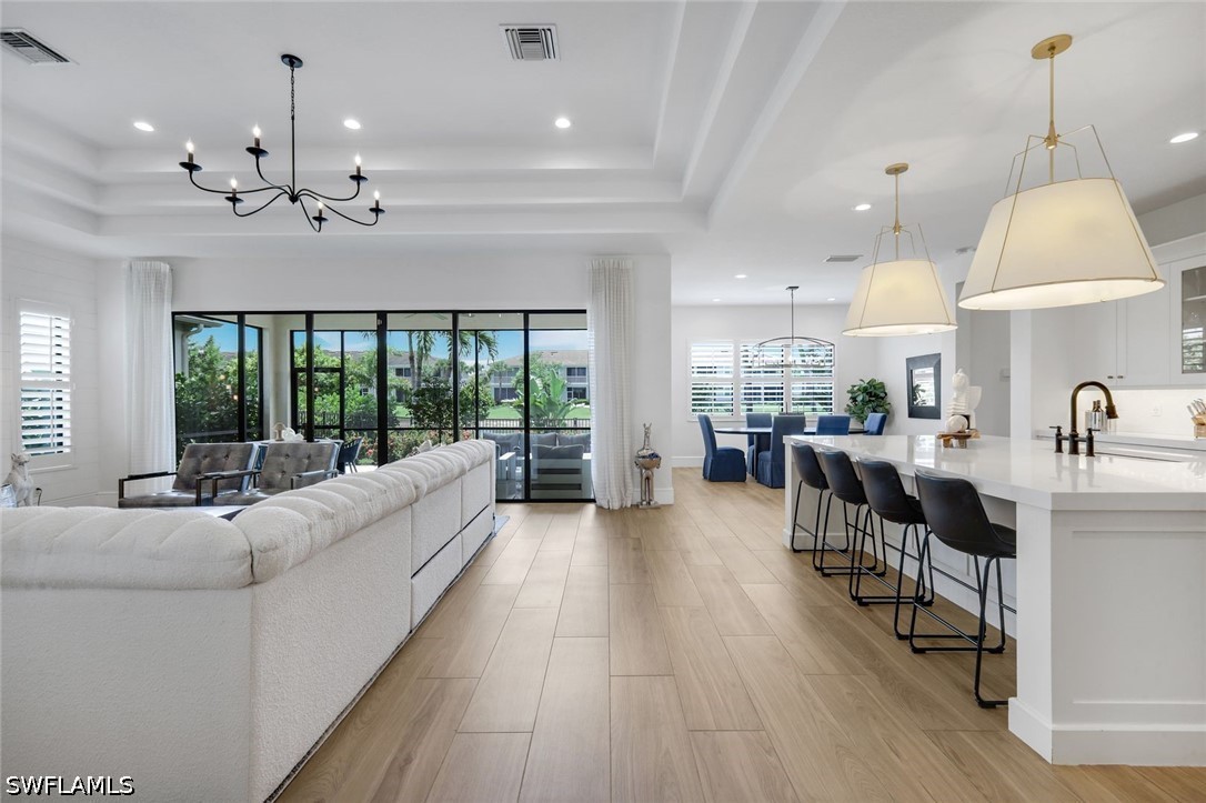 5 Bed SingleFamilyResidence for Sale in Naples, FL — photo 3