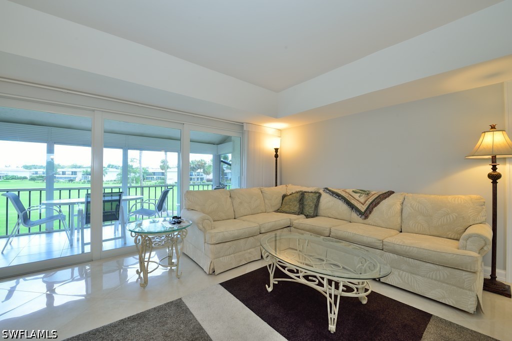 2 Bed Condominium for Sale in Naples, FL, $5,000 — photo 3