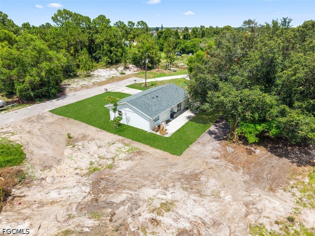 3 Bed SingleFamilyResidence for Sale in Lehigh Acres, FL — photo 3