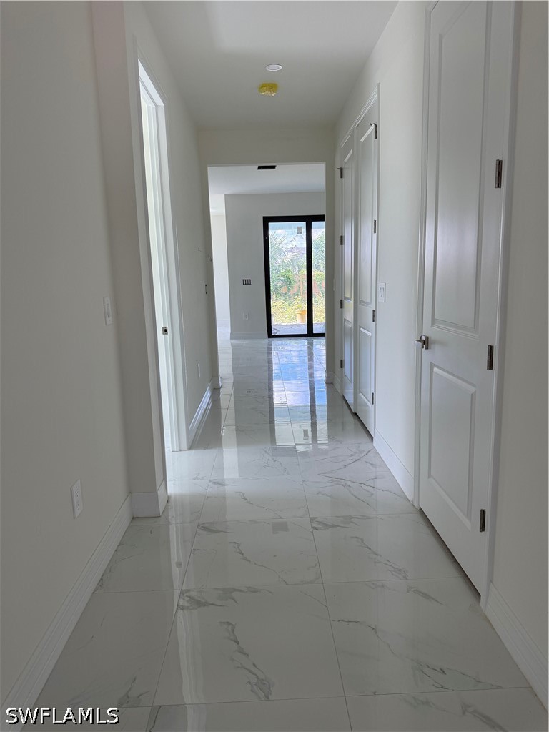 3 Bed SingleFamilyResidence for Sale in City View Park, FL — photo 3