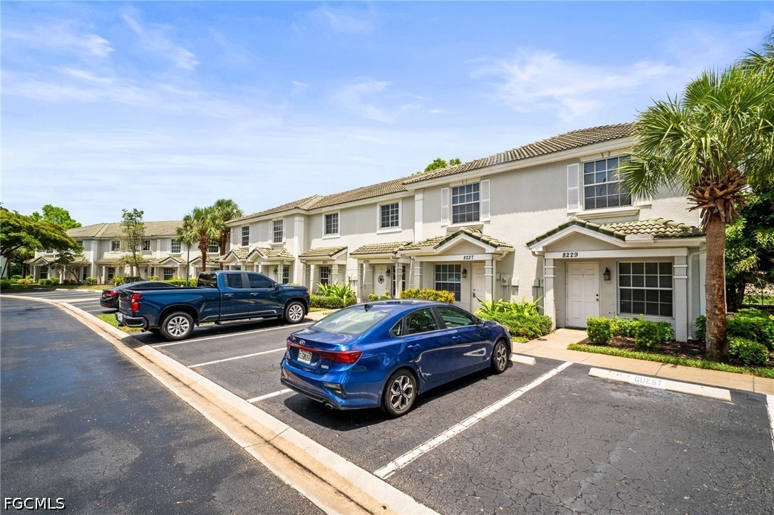 2 Bed Townhouse for Sale in Winkler Estates, FL, $1,400 — photo 3