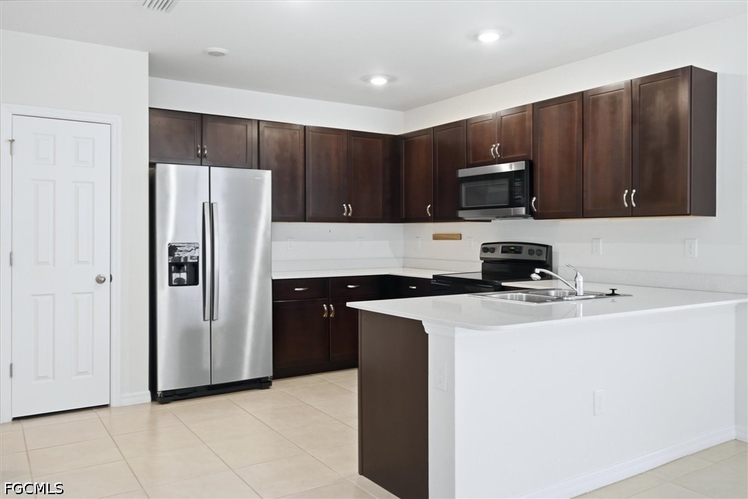 2 Bed Attached for Sale in Magnolia Landing, FL, $295,000 — photo 3