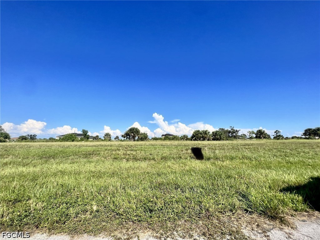 Waterfront Home for Sale in Cape Coral, FL, $59,000 — photo 3