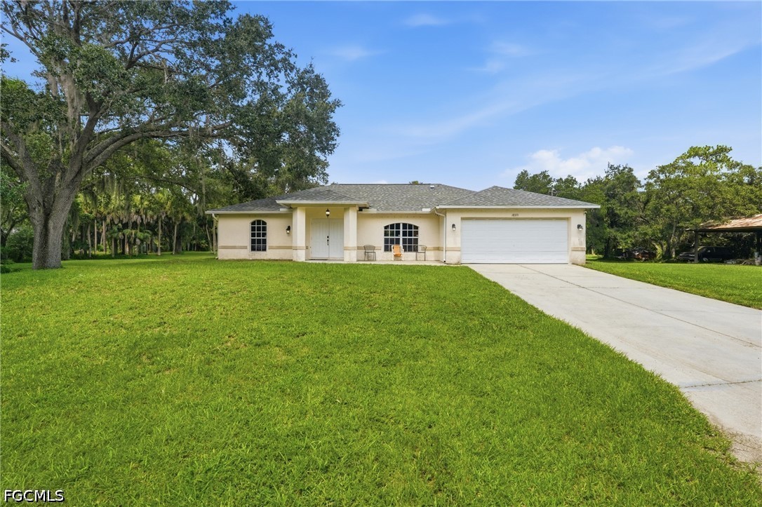 3 Bed Waterfront Home for Sale in North Fort Myers, FL — photo 3