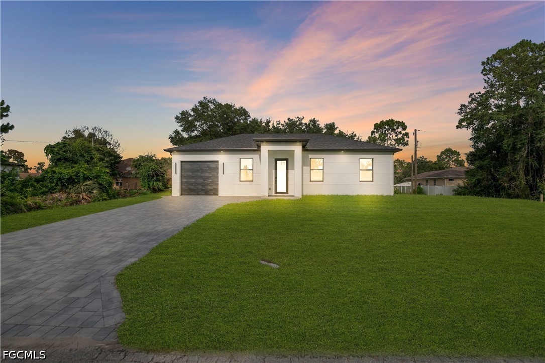 3 Bed SingleFamilyResidence for Sale in Lehigh Acres, FL — photo 3