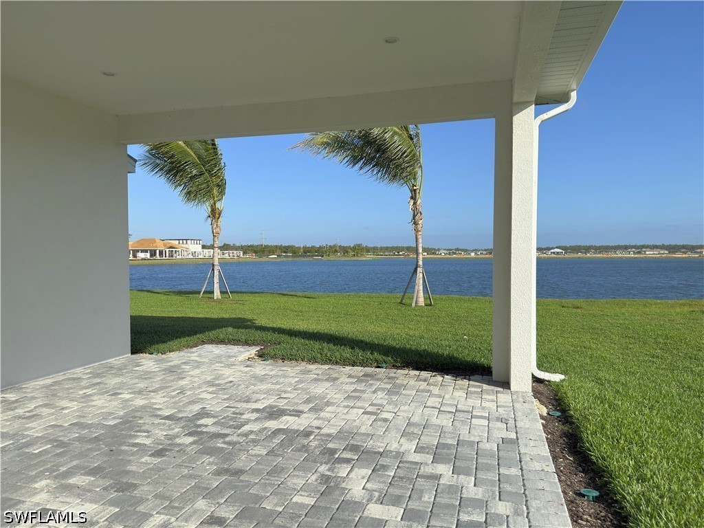5 Bed Waterfront Home for Sale in Seven Shores, FL, $5,500 — photo 3