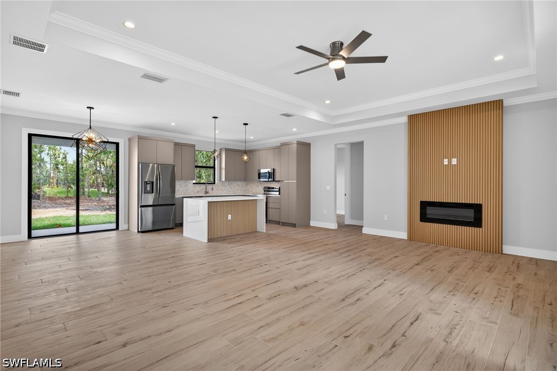 3 Bed SingleFamilyResidence for Sale in Naples, FL, $535,000 — photo 3