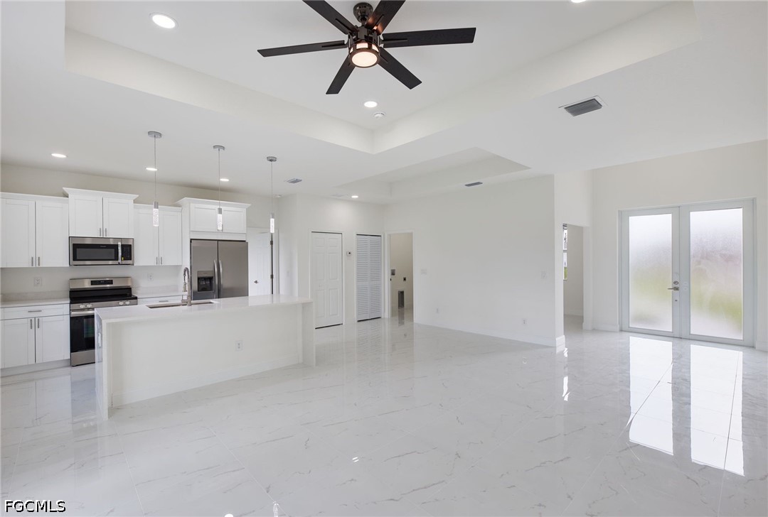 3 Bed SingleFamilyResidence for Sale in Lehigh Acres, FL — photo 3