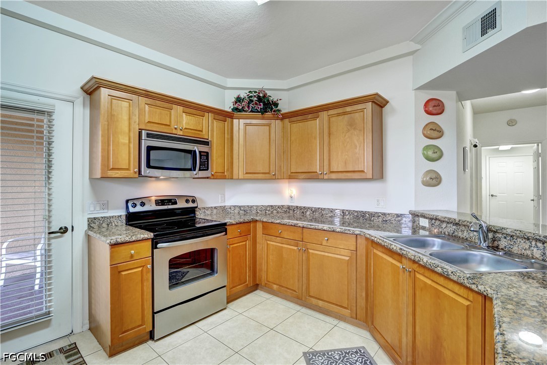 3 Bed Condominium for Sale in Concordia, FL, $264,000 — photo 3
