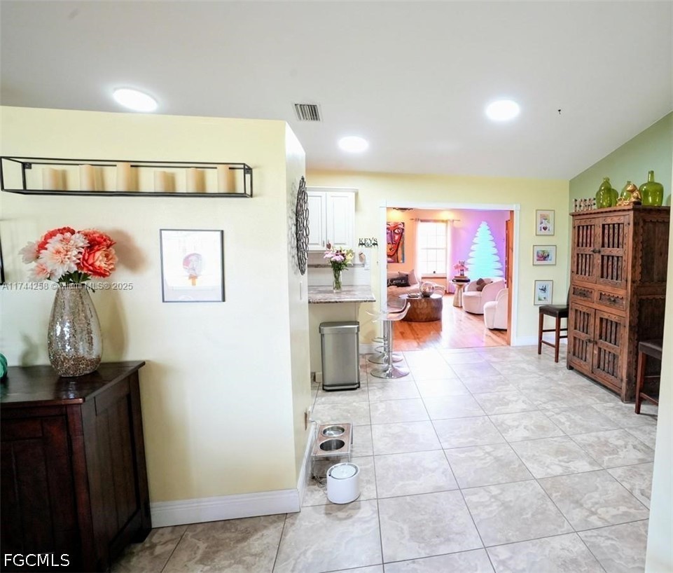 4 Bed SingleFamilyResidence for Sale in Cape Coral, FL — photo 3