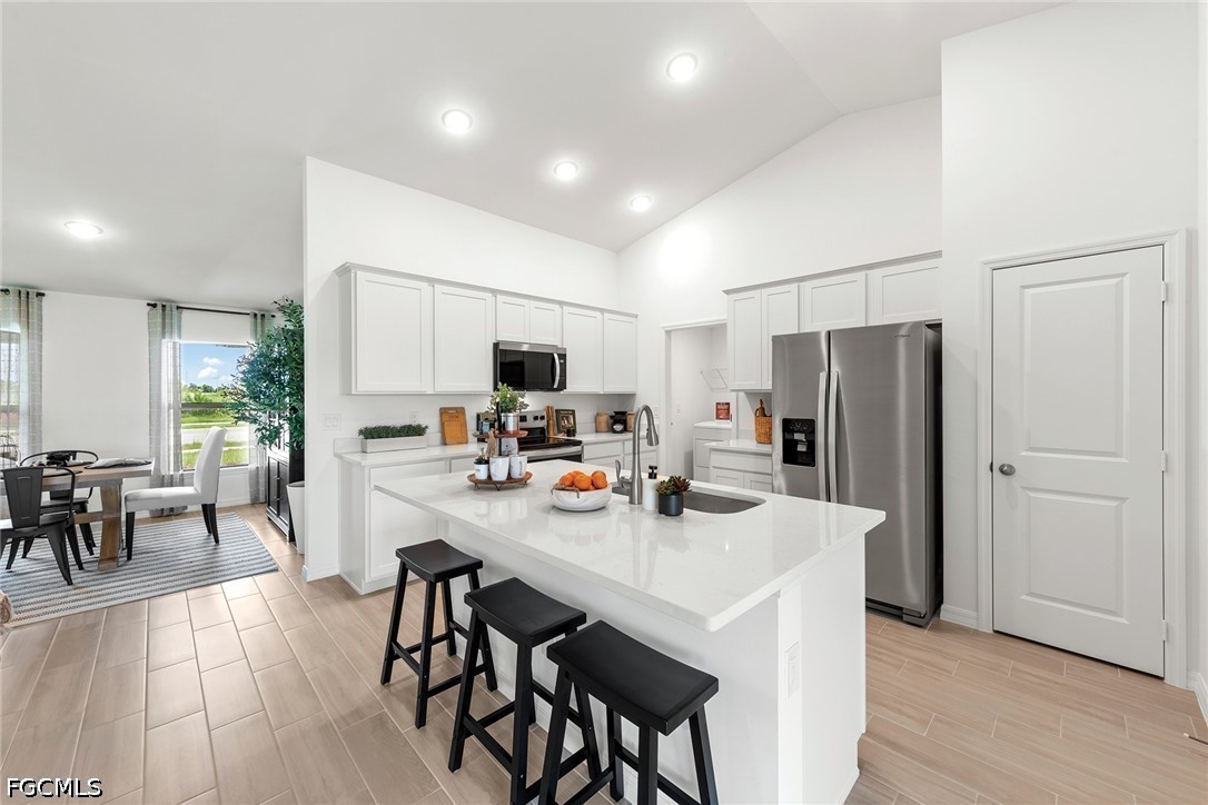 4 Bed SingleFamilyResidence for Sale in Cape Coral, FL — photo 3