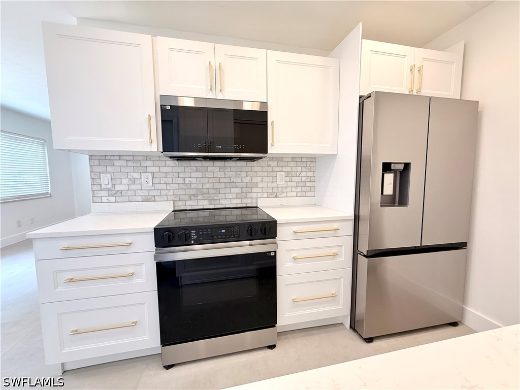 3 Bed SingleFamilyResidence for Sale in Naples, FL, $3,700 — photo 3
