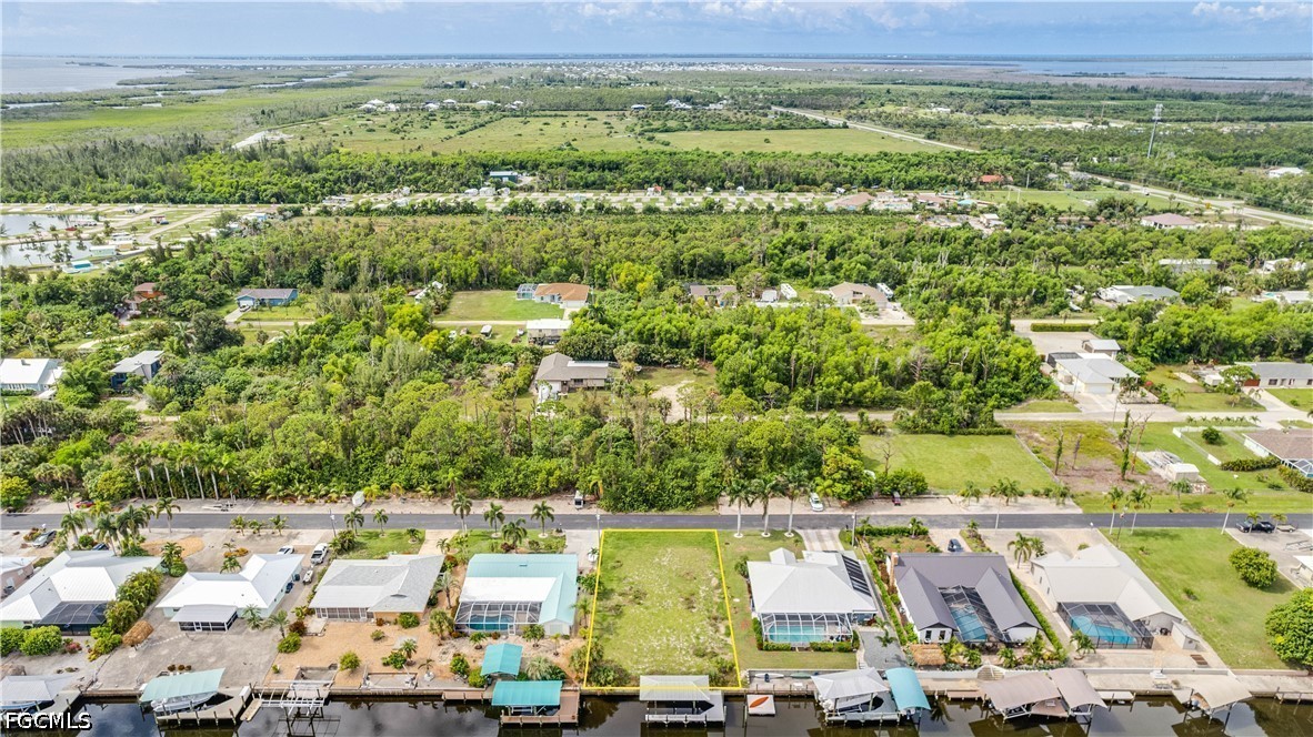 Waterfront Home for Sale in St James City, photo 3