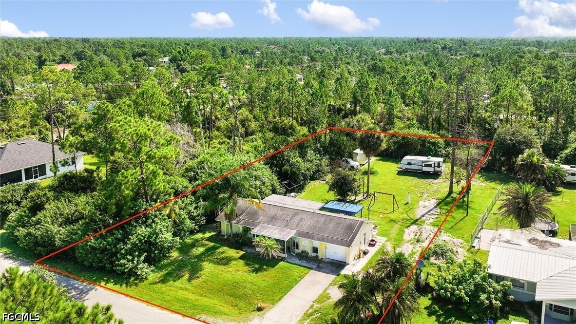 2 Bed SingleFamilyResidence for Sale in Lehigh Acres, photo 3