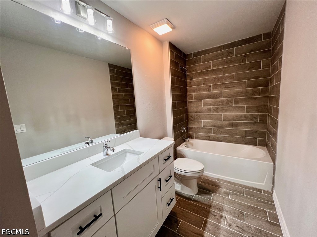 4 Bed SingleFamilyResidence for Sale in Lehigh Acres, FL — photo 3