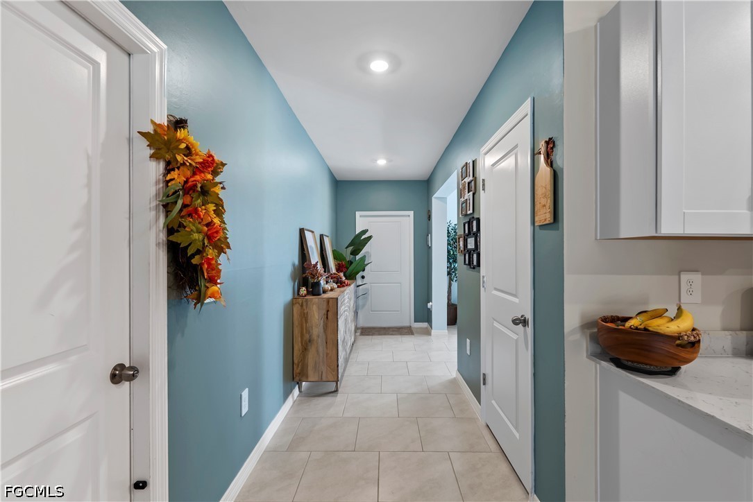 5 Bed SingleFamilyResidence for Sale in Savanna Lakes, FL — photo 3