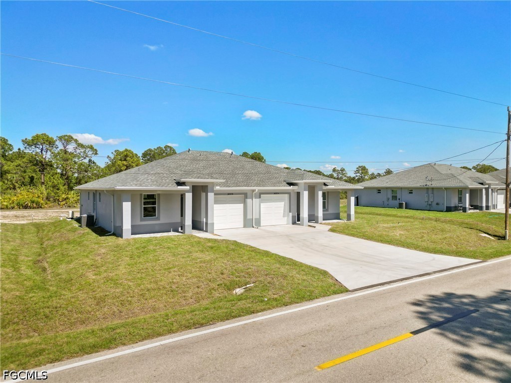 6 Bed Waterfront Home for Sale in Lehigh Acres, FL, $535,000 — photo 3
