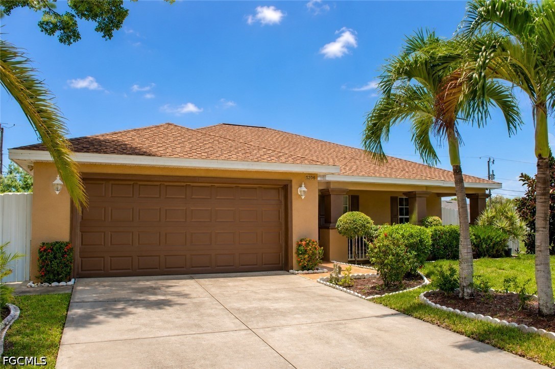3 Bed SingleFamilyResidence for Sale in Cape Coral, FL — photo 3