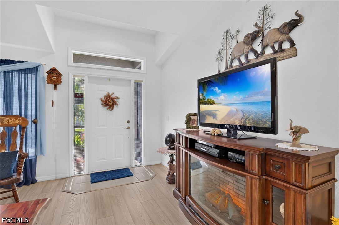 3 Bed SingleFamilyResidence for Sale in Cape Coral, FL — photo 3