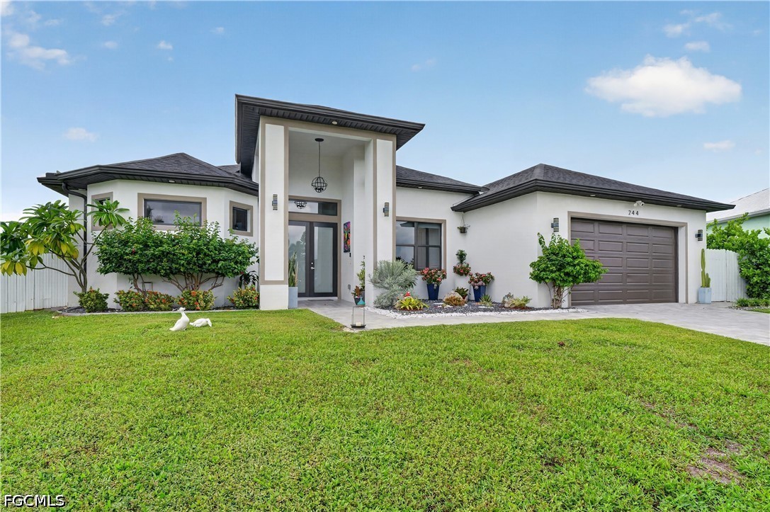 4 Bed Pool Home for Sale in Cape Coral, photo 3