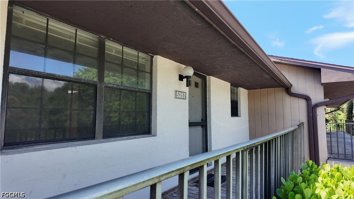 2 Bed Condominium for Sale in Naples, photo 3