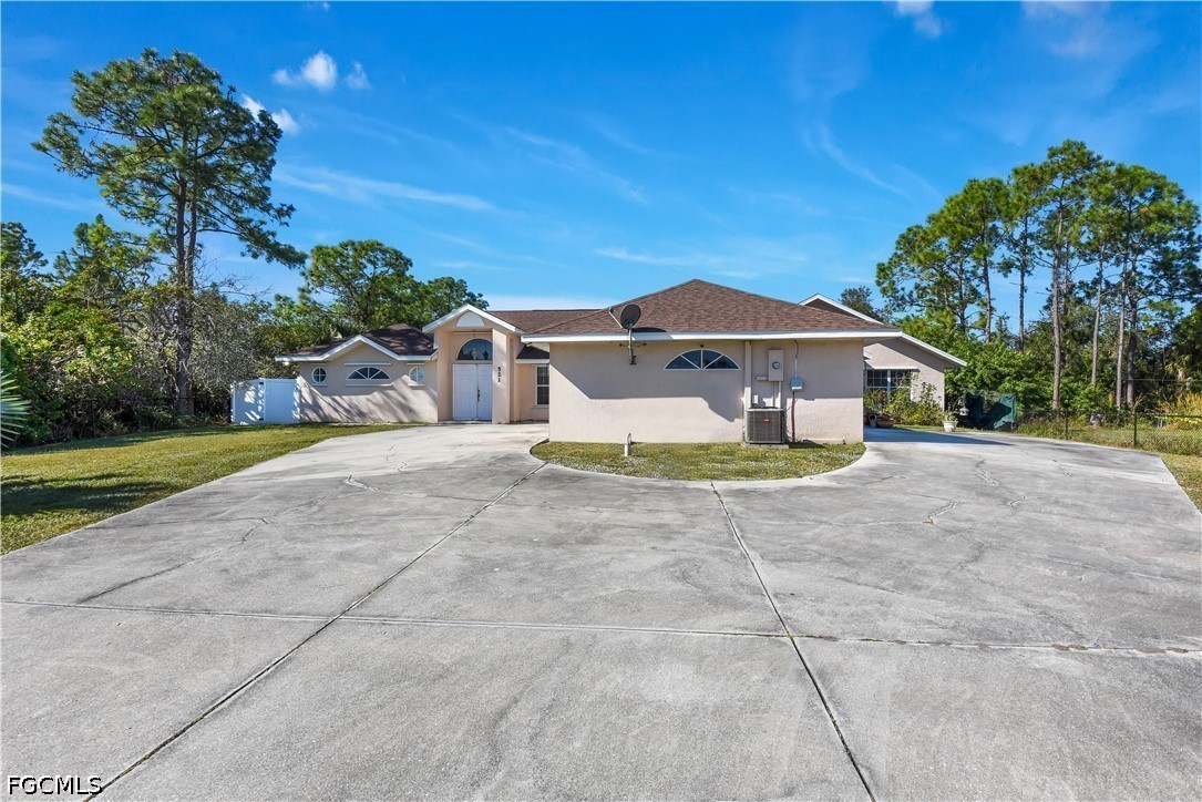 6 Bed Duplex for Sale in Lehigh Acres, FL, $420,000 — photo 3
