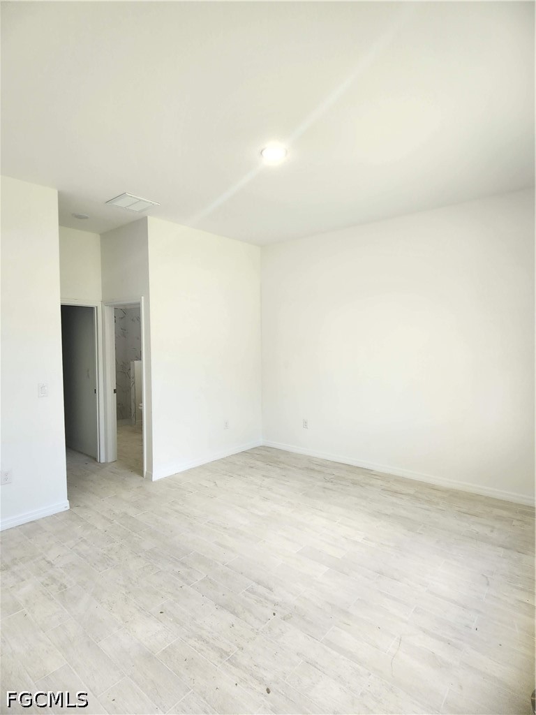 3 Bed SingleFamilyResidence for Sale in Lehigh Acres, photo 3