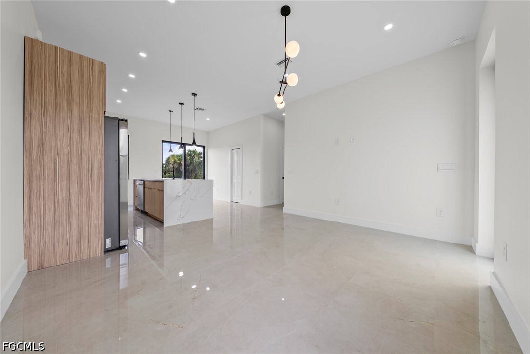 3 Bed SingleFamilyResidence for Sale in Lehigh Acres, FL — photo 3