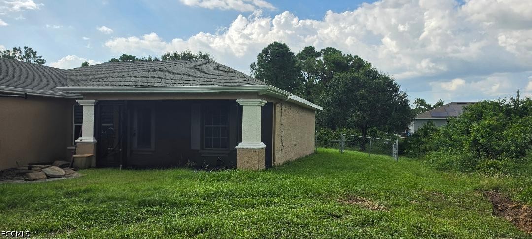 3 Bed SingleFamilyResidence for Sale in Buckingham, FL — photo 3