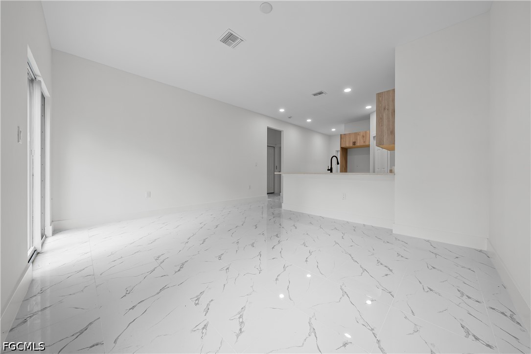 3 Bed SingleFamilyResidence for Sale in Lehigh Acres, FL — photo 3